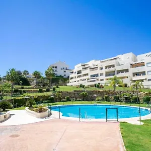 Apartamento Cyv - W A Pool, Close To The, Benalmádena