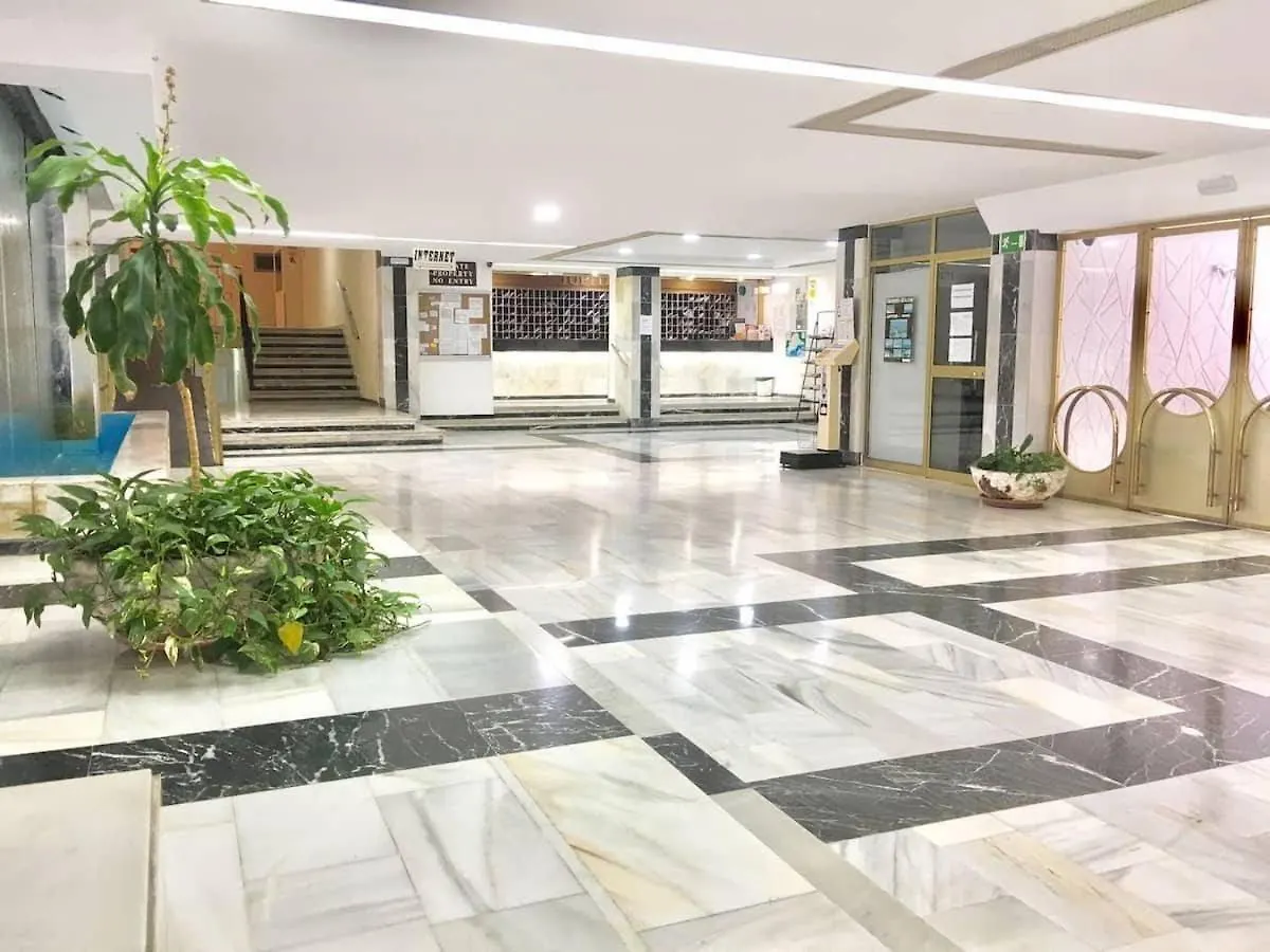 贝纳尔马德纳Jupiter Dream - Breath Taking Design, Sea Views And Facilities公寓 公寓 贝纳尔马德纳